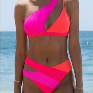 Beautiful. New with tags. Size large, top and bottoms
